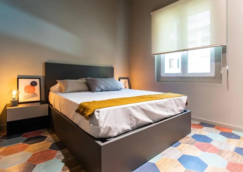 Appartamento Reina Flats Valencia Playa El Cabanyal Esterno foto