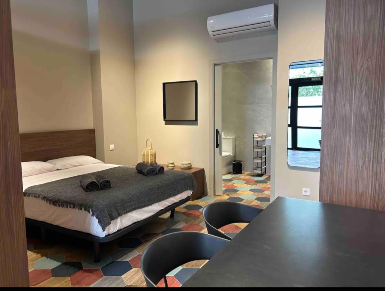 Appartamento Reina Flats Valencia Playa El Cabanyal Esterno foto