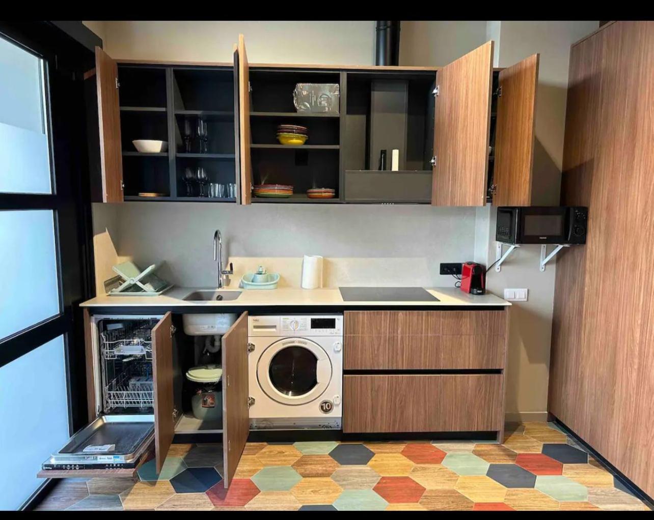 Appartamento Reina Flats Valencia Playa El Cabanyal Esterno foto